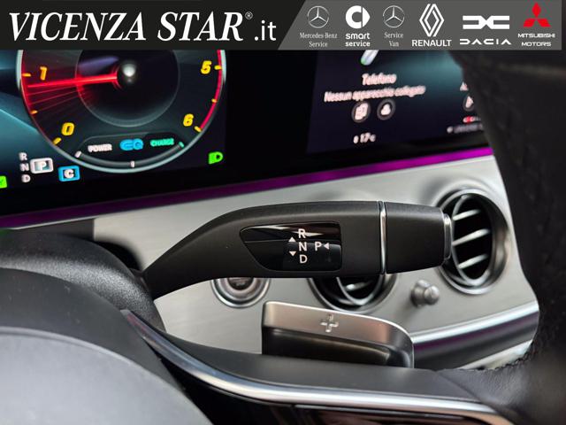 MERCEDES-BENZ E 220 usata, con Touch screen