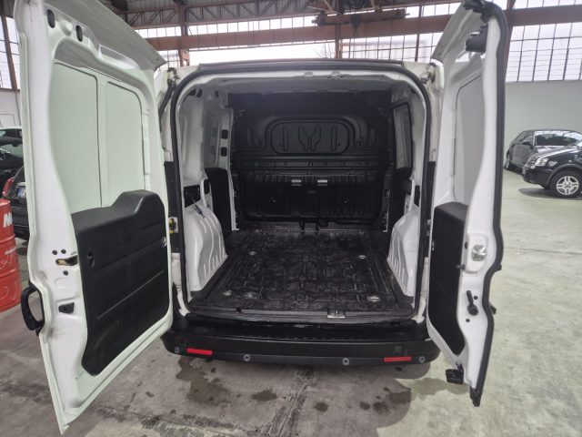 FIAT Doblo usata, con Sedile passeggero ribaltabile