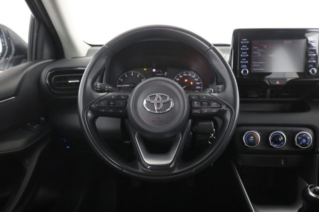 TOYOTA Yaris usata 5