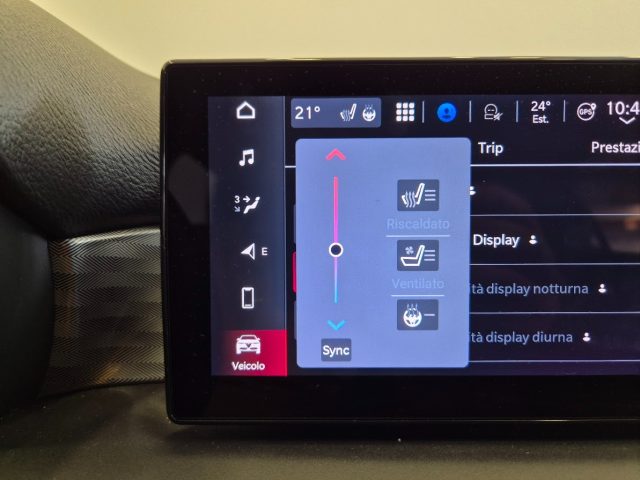 ALFA ROMEO Tonale usata, con Autoradio digitale