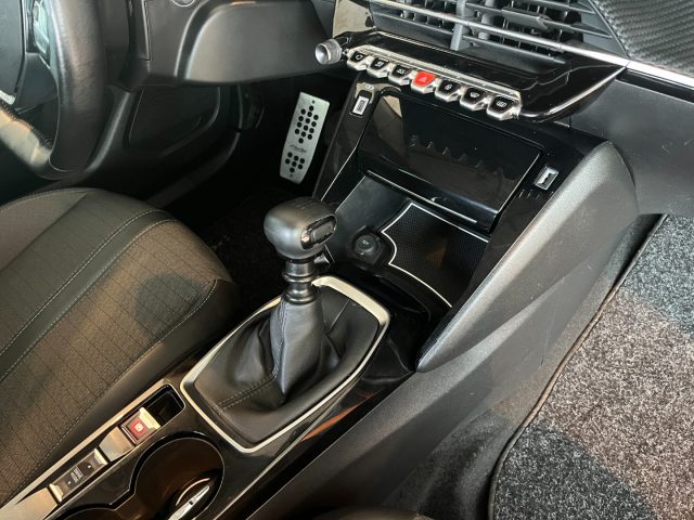 PEUGEOT 2008 usata, con Boardcomputer