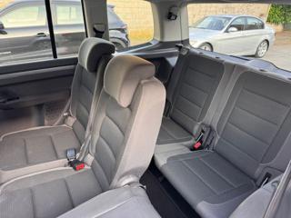VOLKSWAGEN Touran usata, con Controllo automatico clima