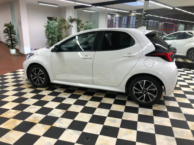 TOYOTA Yaris usata, con Cruise Control
