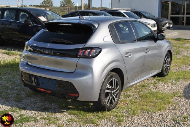 PEUGEOT 208 usata, con Autoradio
