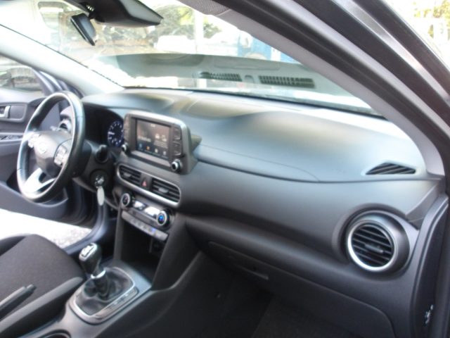 HYUNDAI Kona usata, con Bracciolo