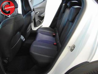 PEUGEOT 2008 usata, con Autoradio