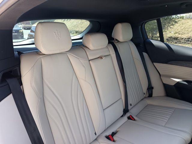 MASERATI Grecale usata, con Chiusura centralizzata