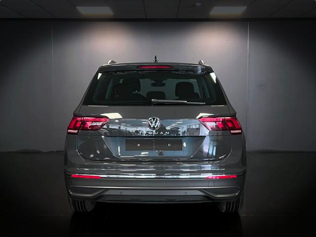 VOLKSWAGEN Tiguan usata, con Autoradio