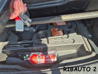 TOYOTA RAV 4 MY23 usata, con Freno di stazionamento elettrico
