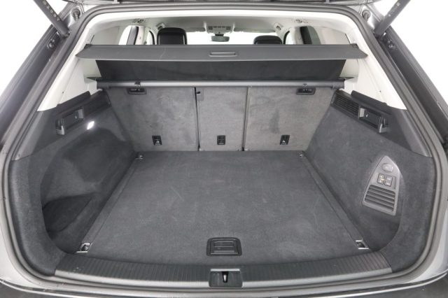 VOLKSWAGEN Touareg usata 5