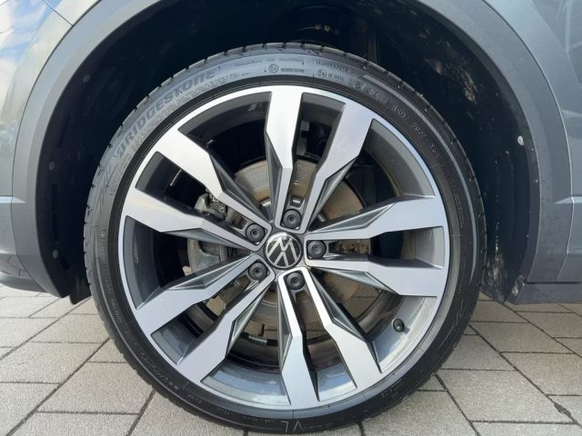 VOLKSWAGEN T-Roc usata, con Alzacristalli elettrici
