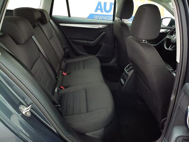 SKODA Octavia usata, con Bracciolo