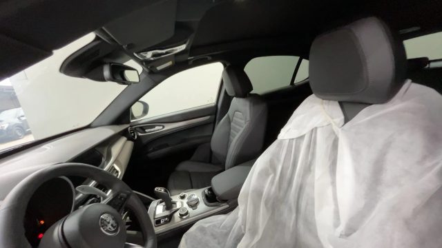 ALFA ROMEO Stelvio usata, con Regolazione elettrica sedili