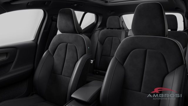 VOLVO XC40 usata 11