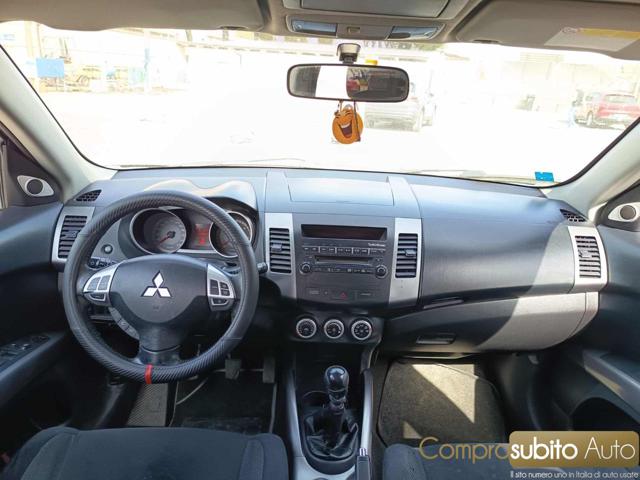 MITSUBISHI Outlander usata 22
