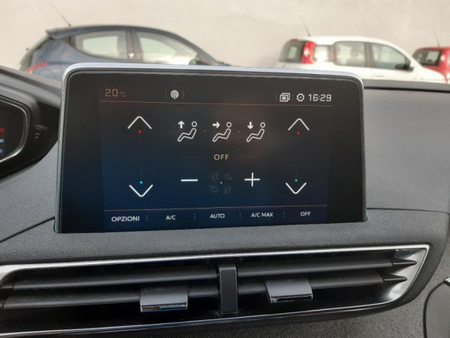 PEUGEOT 3008 usata, con Controllo automatico clima