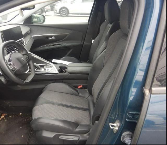 PEUGEOT 5008 usata, con Autoradio