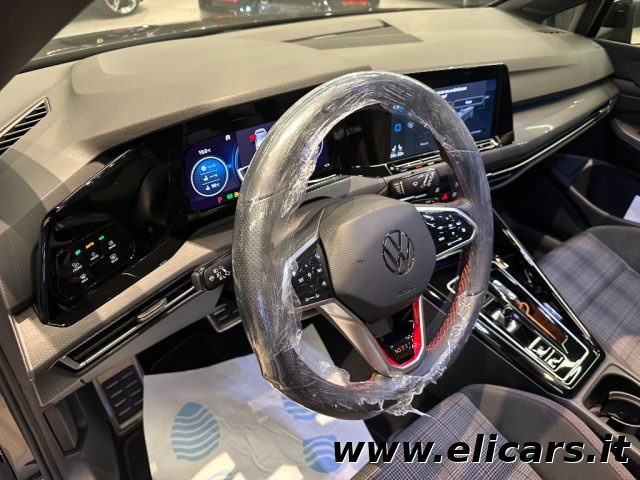 VOLKSWAGEN Golf usata, con Autoradio