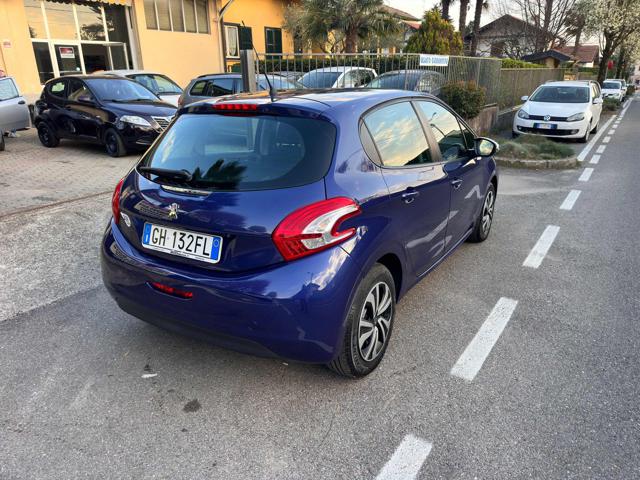 PEUGEOT 208 usata, con Alzacristalli elettrici