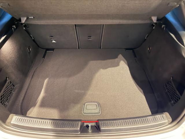MERCEDES-BENZ A 180 usata, con Interni in pelle