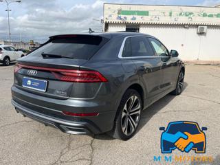 AUDI Q8 usata, con Cerchi in lega