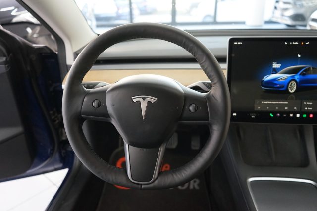 TESLA Model 3 usata 32
