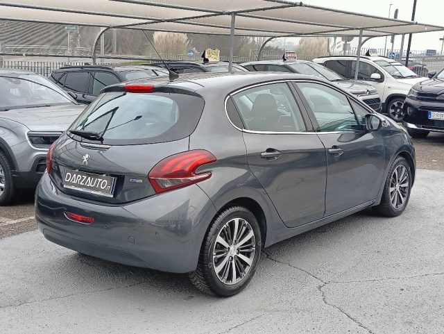 PEUGEOT 208 usata, con Alzacristalli elettrici
