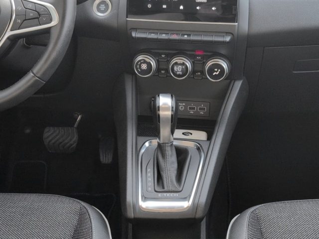 RENAULT Captur usata, con Fari LED