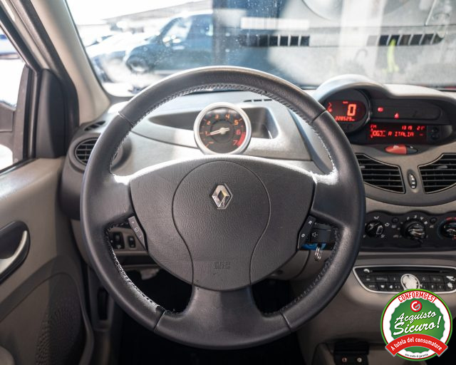 RENAULT Twingo usata, con Lettore CD