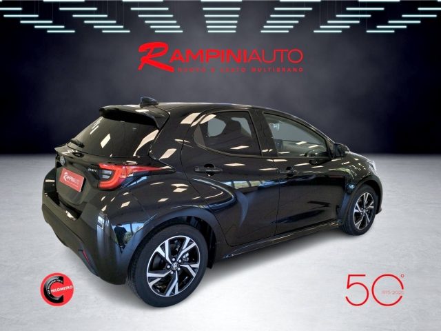 TOYOTA Yaris usata 6