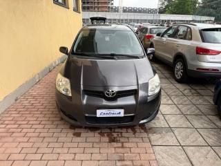 TOYOTA Auris usata, con Airbag