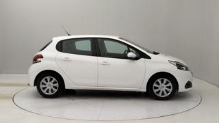 PEUGEOT 208 usata, con Autoradio