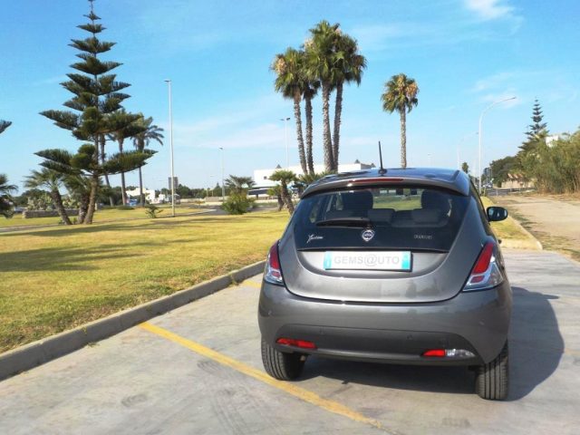 LANCIA Ypsilon usata, con Controllo trazione