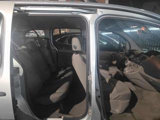 RENAULT Kangoo usata, con Servosterzo