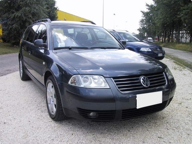 VOLKSWAGEN Passat usata, con Airbag laterali