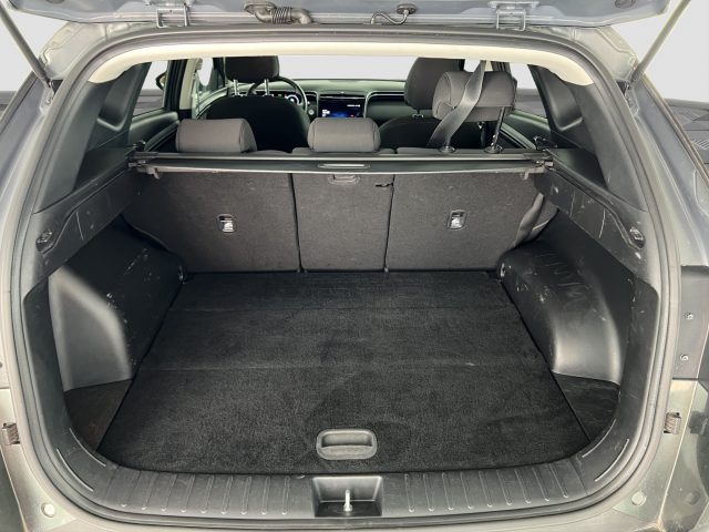 HYUNDAI Tucson usata 12