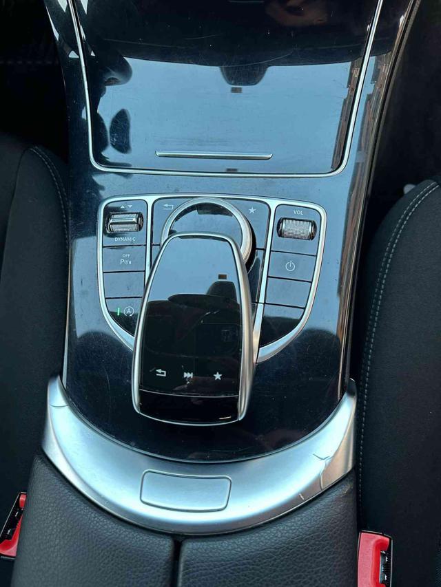 MERCEDES-BENZ C 220 usata 19