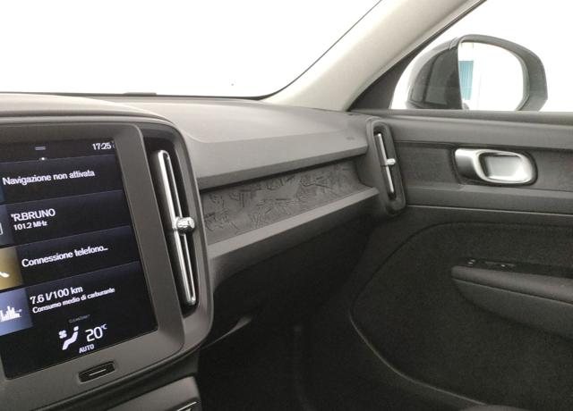 VOLVO XC40 usata, con Fari LED