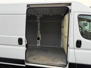 OPEL Movano usata, con Bluetooth