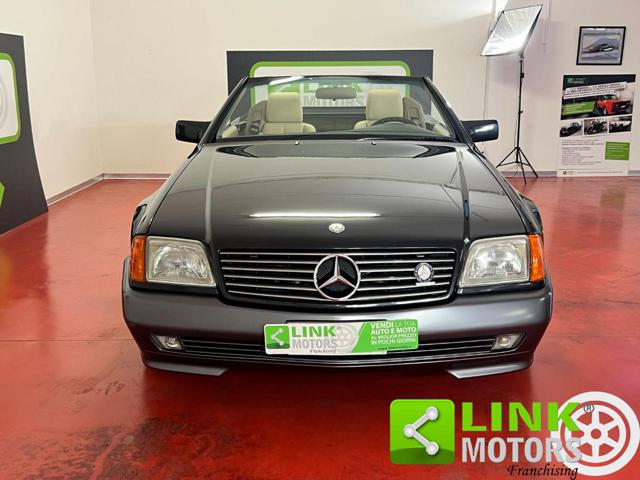 MERCEDES-BENZ SL 300 usata, con Airbag