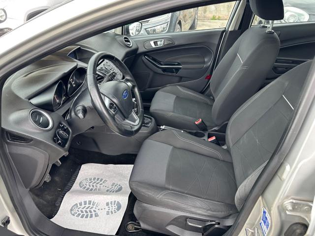 FORD Fiesta usata, con Lettore CD