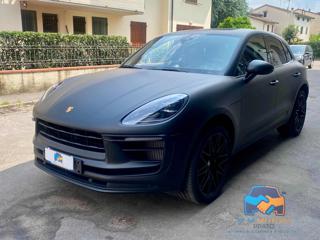 PORSCHE Macan S     2.9 381 cv  Benz