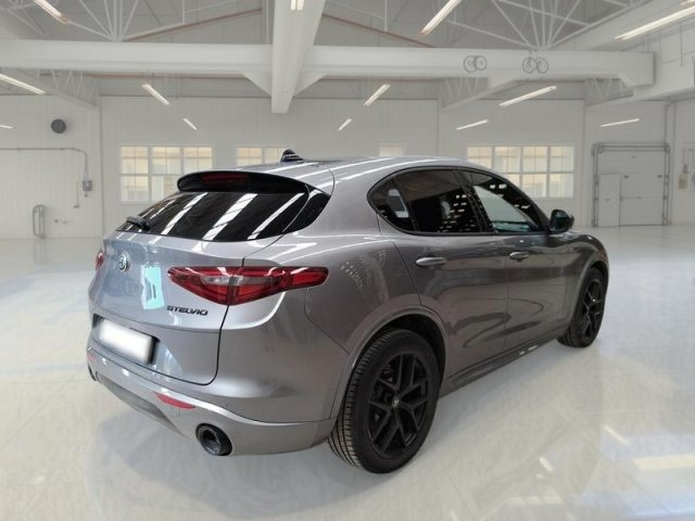 ALFA ROMEO Stelvio usata, con Airbag