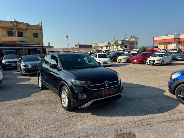 VOLKSWAGEN T-Cross usata, con Autoradio