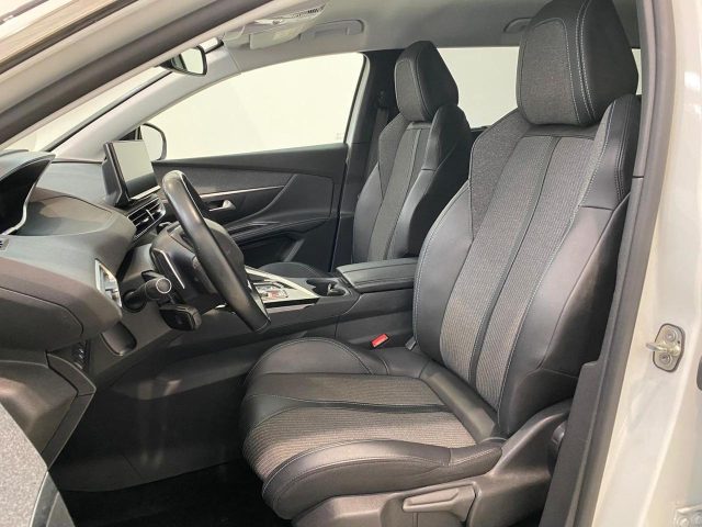 PEUGEOT 5008 usata, con Climatizzatore