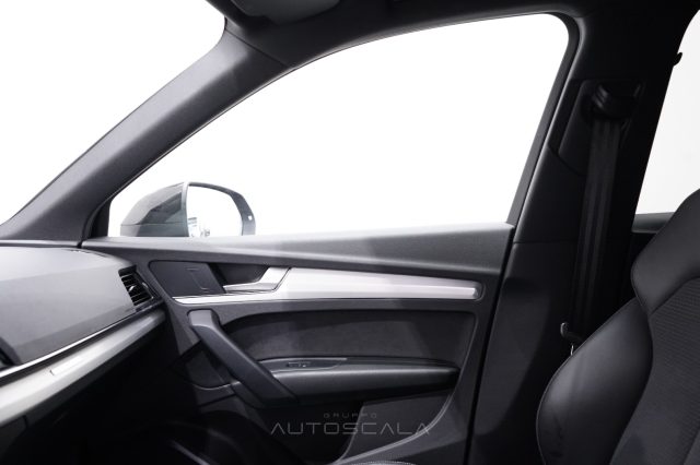 AUDI Q5 usata, con Sensori di parcheggio posteriori