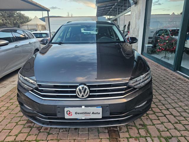 VOLKSWAGEN Passat Variant usata, con Cerchi in lega