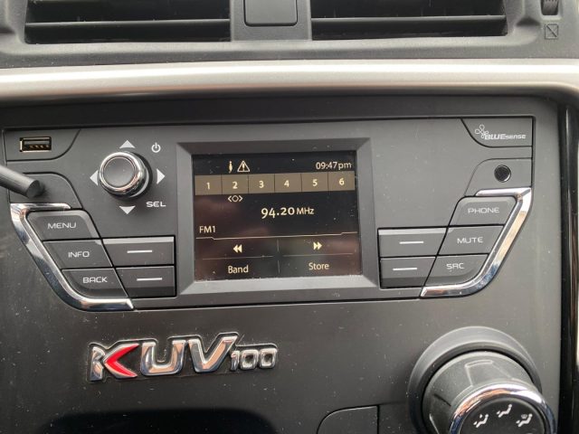 MAHINDRA KUV100 usata, con Servosterzo