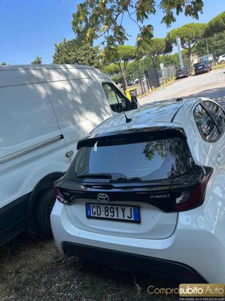 TOYOTA Yaris usata, con Alzacristalli elettrici