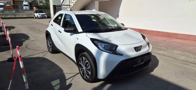 TOYOTA Aygo X usata, con Autoradio